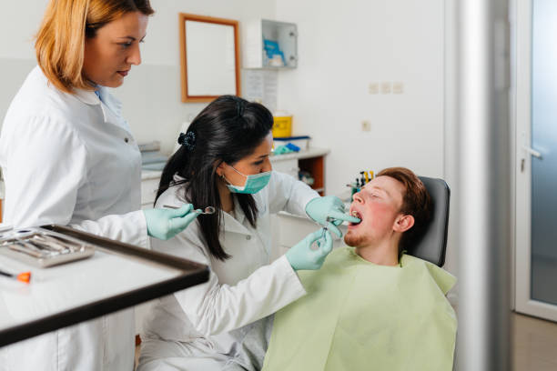 Best Weekend Emergency Dentist in Hamilton, TX